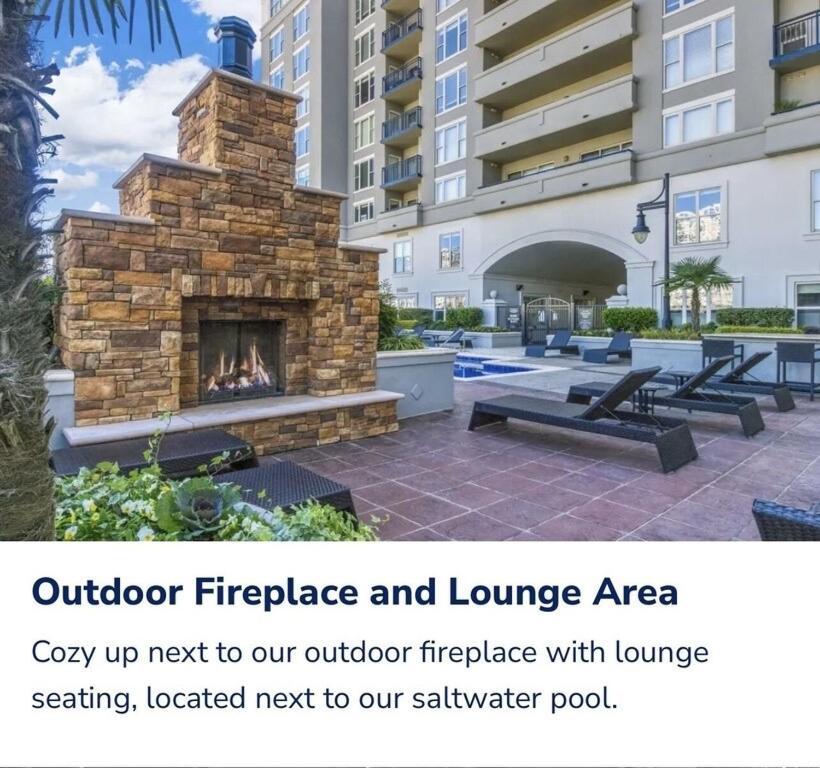 Spacious 2 Bedroom 2 Bathroom Apartment With Balcony In Uptown Charlotte! City Views & Free Parking! Buitenkant foto