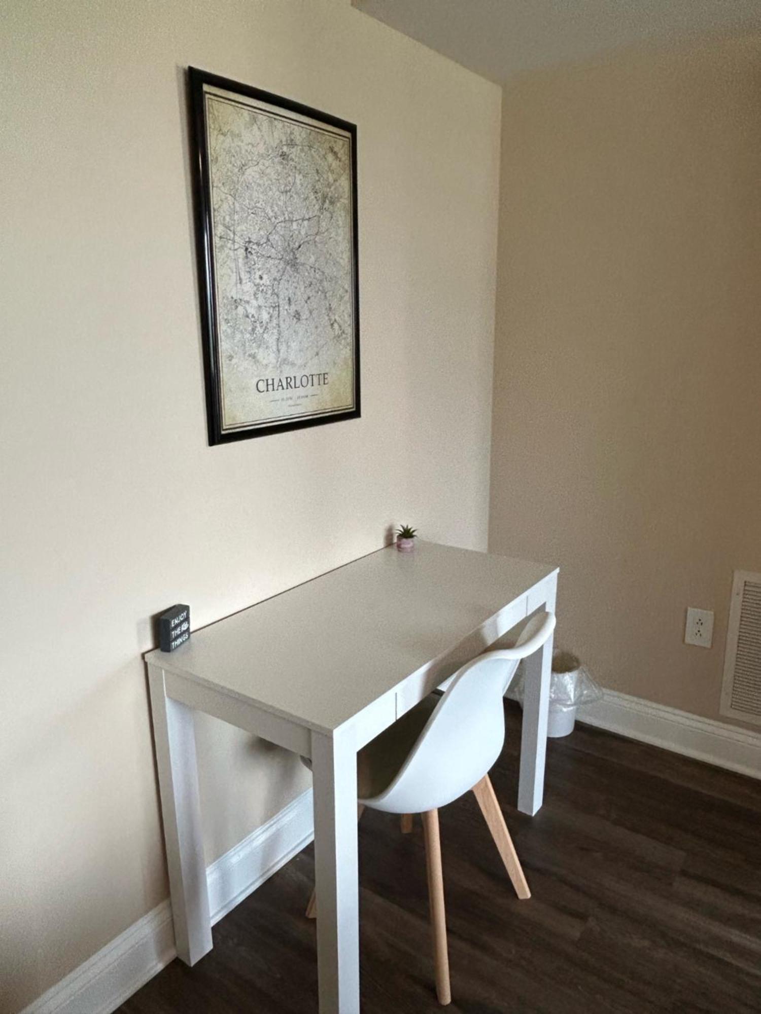 Spacious 2 Bedroom 2 Bathroom Apartment With Balcony In Uptown Charlotte! City Views & Free Parking! Buitenkant foto